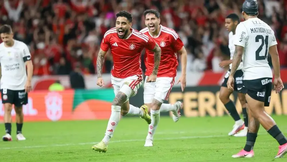 Inter vence Corinthians e abre vantagem nas oitavas