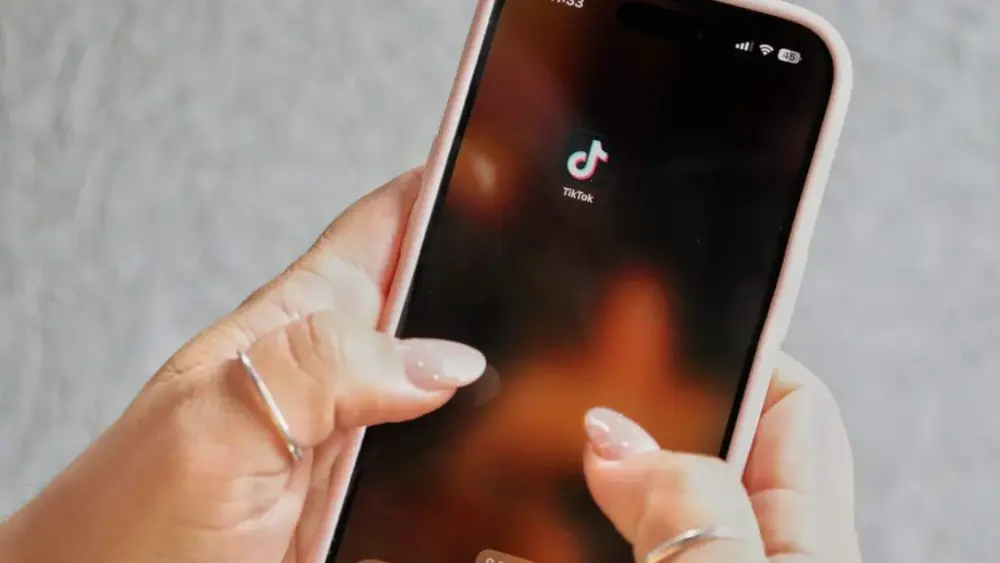 Jovem é solto após estupro de vulnerável marcado pelo TikTok