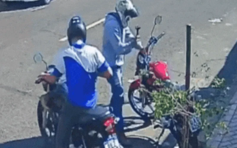 Brazil thieves use hammer to steal motorcycle in seconds