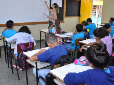 Brazil sees teacher pay raise imbalance, calls for redo