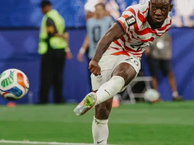 Brazil suffers Copa defeat as U.S. routs Paraguay