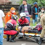 Brazil motorcyclist hits pedestrian, blocks Fábio Zahran Ave lane