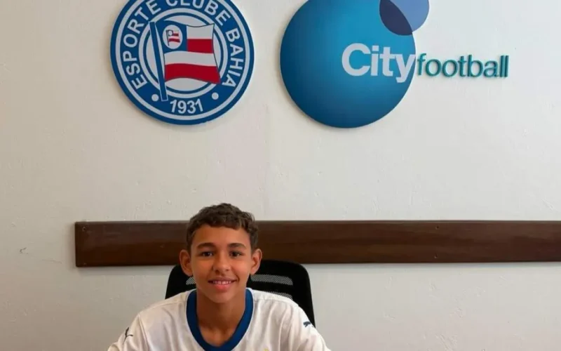 Brazilian boy, 11, signs contract to play for Bahia City